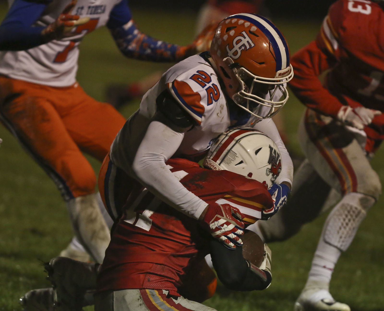 St Teresa over Warrensburg-Latham 20 10.12.18.JPG